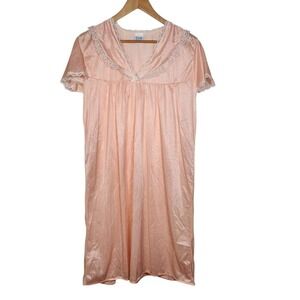 Vintage 70s Nightgown Size XL Peach Demure Grandmacore Cottagecore Romantic Twee